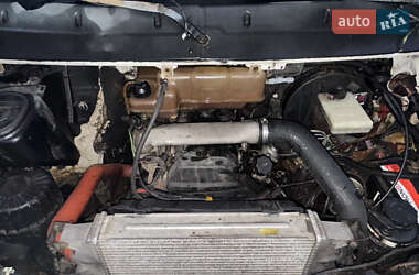 Грузовой фургон Iveco Daily 2000 в 