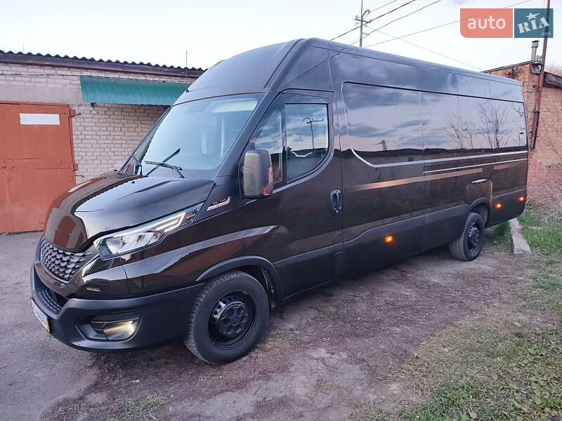 Грузовой фургон Iveco Daily 2021 в Здолбунове