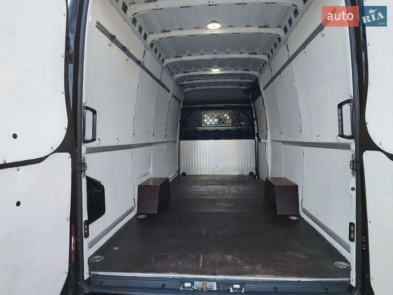 Грузовой фургон Iveco Daily 2021 в Здолбунове