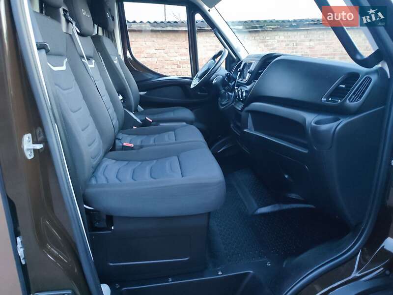Грузовой фургон Iveco Daily 2021 в Здолбунове
