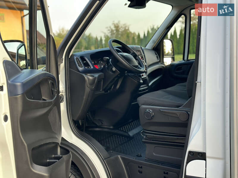 Вантажний фургон Iveco Daily 2018 в Бродах
