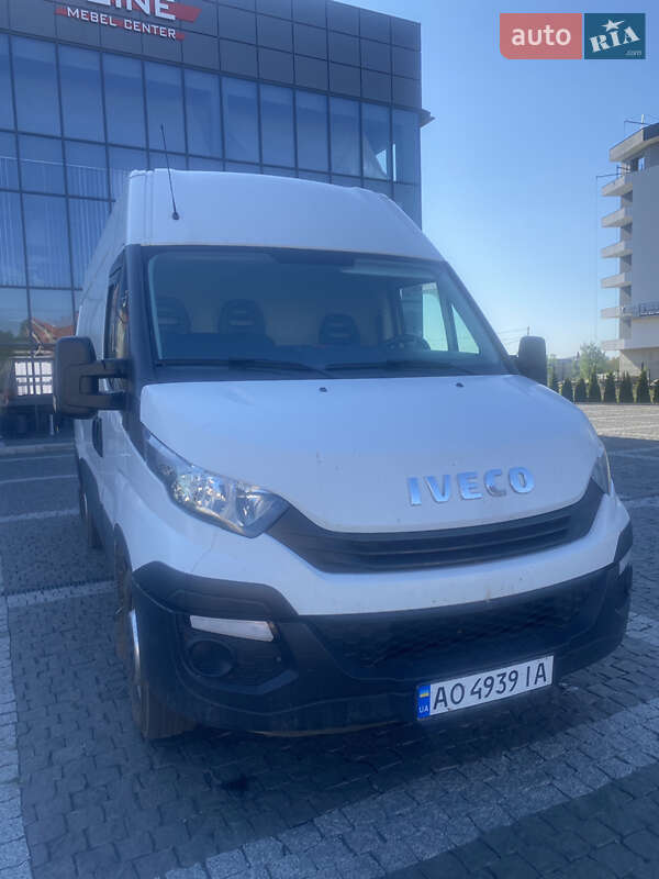 Грузовой фургон Iveco Daily 2019 в 