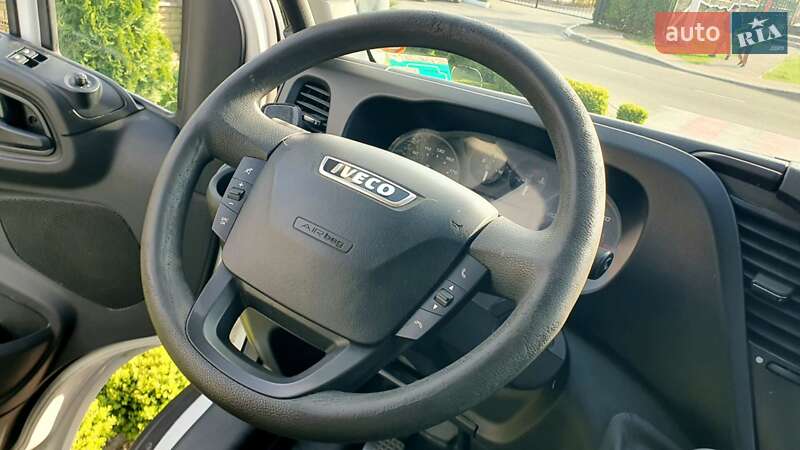Грузовой фургон Iveco Daily 2015 в Киеве