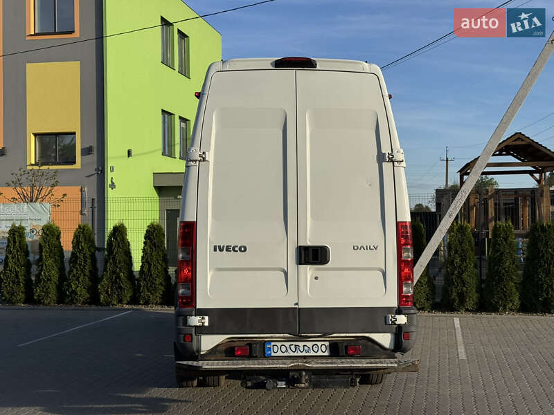 Грузовой фургон Iveco Daily 2013 в Самборе