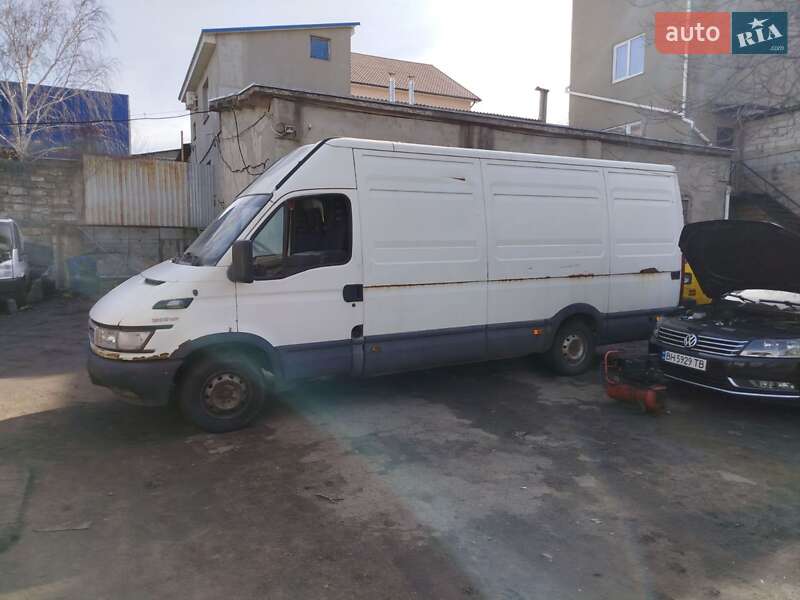 Вантажний фургон Iveco Daily 2005 в Одесі