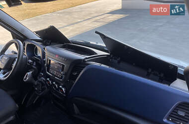 Грузовой фургон Iveco Daily 2020 в 
