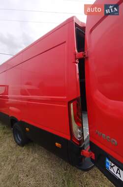 Грузовой фургон Iveco Daily 2016 в 