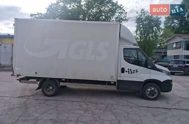 Вантажний фургон Iveco Daily 2016 в 
