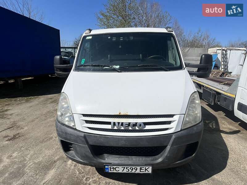 Автовоз Iveco Daily 2010 в Звягелі