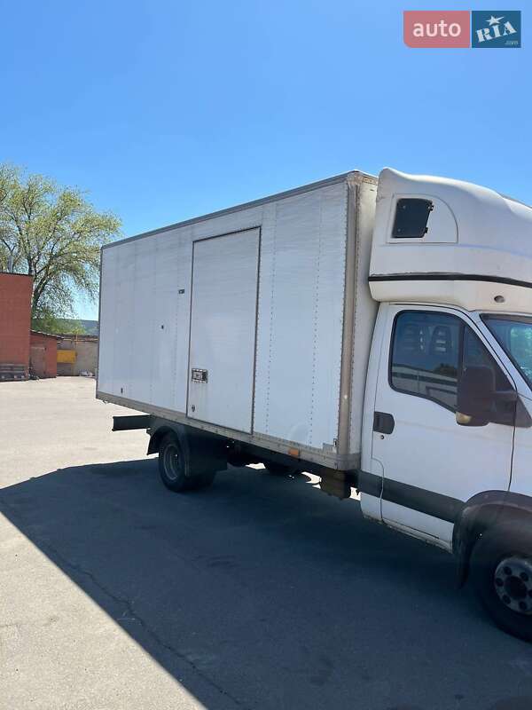 Грузовой фургон Iveco Daily 2007 в Днепре