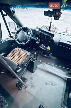 Минивэн Iveco Daily 2001 в 
