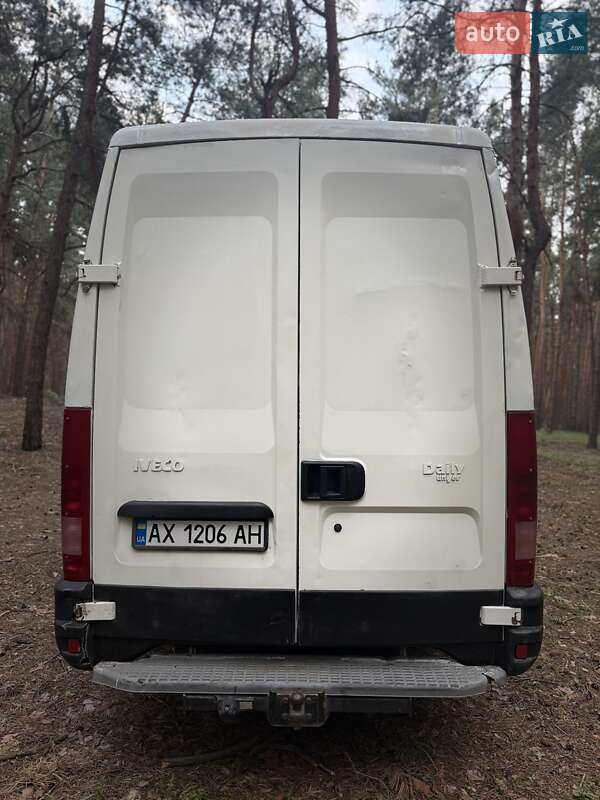 Грузовой фургон Iveco Daily 2002 в Высоком