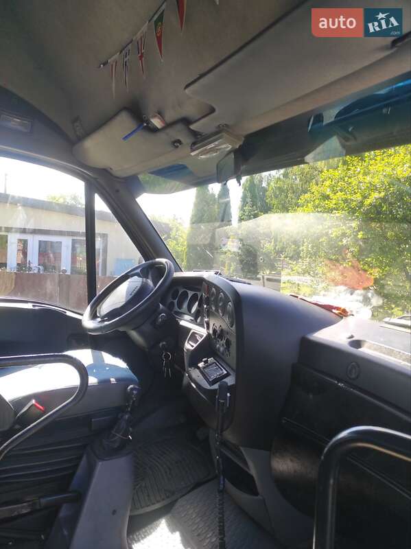 Микроавтобус Iveco Daily 2003 в Городке