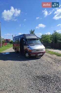 Мікроавтобус Iveco Daily 2003 в Городку