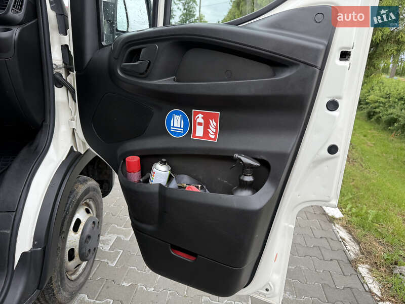Грузовой фургон Iveco Daily 2016 в Львове