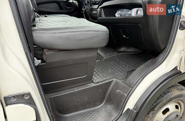 Грузовой фургон Iveco Daily 2016 в 