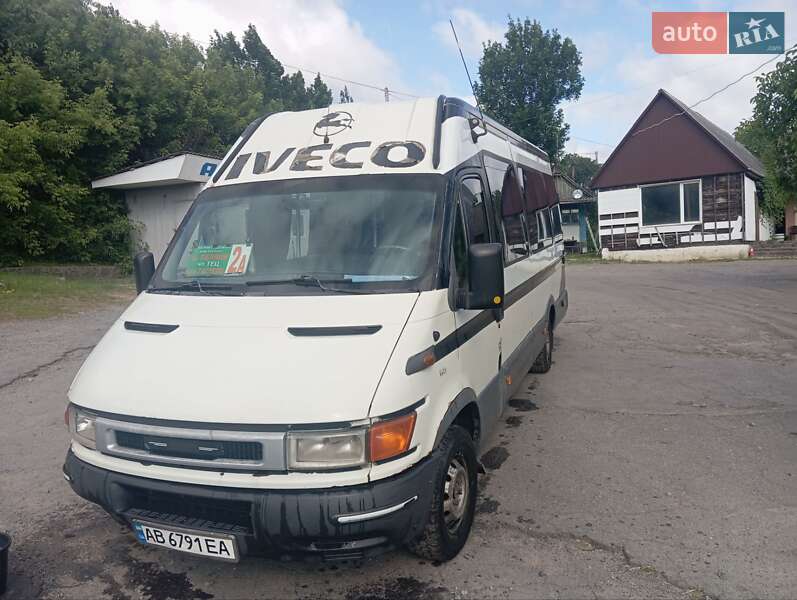 Микроавтобус Iveco Daily 2000 в 