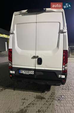 Грузопассажирский фургон Iveco Daily 2018 в 