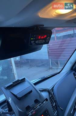 Грузопассажирский фургон Iveco Daily 2018 в 