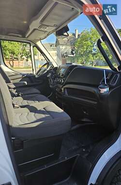 Грузовой фургон Iveco Daily 2016 в 
