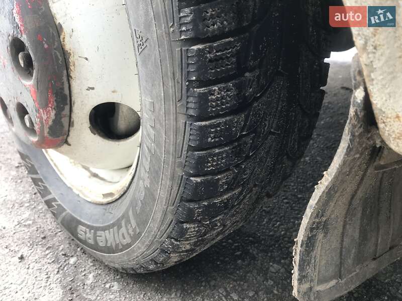 Мікроавтобус Iveco Daily 1999 в Бару фото 10 Мікроавтобус Iveco Daily 1999 в Бару