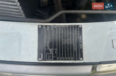 Грузовой фургон Iveco Daily 2006 в 