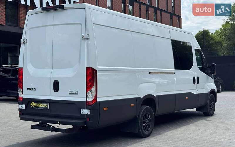 Микроавтобус Iveco Daily 2020 в Черновцах