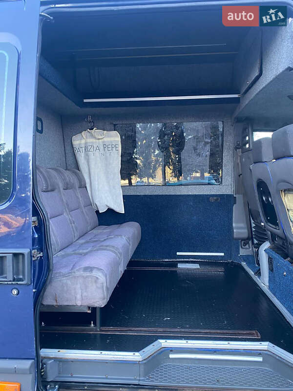 Грузовой фургон Iveco Daily 2009 в Черновцах