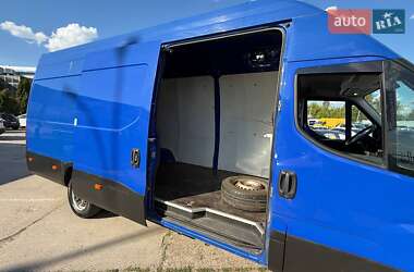 Грузовой фургон Iveco Daily 2019 в 