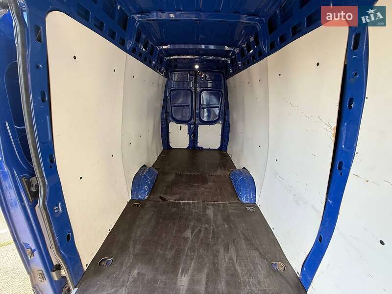 Грузовой фургон Iveco Daily 2019 в Киеве