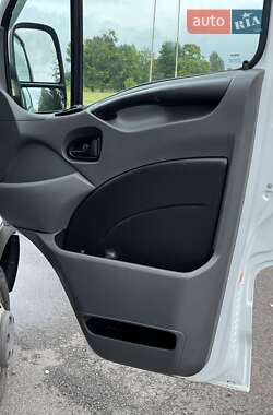 Грузовой фургон Iveco Daily 2012 в 
