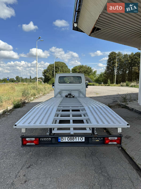 Эвакуатор Iveco Daily 2011 в Хороле