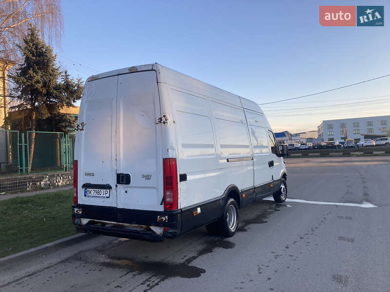 Вантажний фургон Iveco Daily 2006 в Рівному