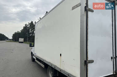 Грузовой фургон Iveco Daily 2000 в 