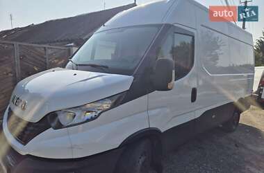 Грузовой фургон Iveco Daily 2020 в 