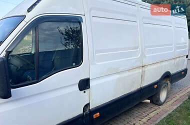 Грузовой фургон Iveco Daily 2004 в 