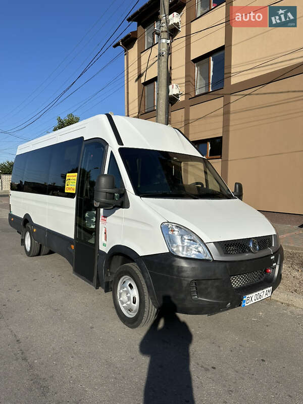 Туристический / Междугородний автобус Iveco Daily 2010 в Хмельницком