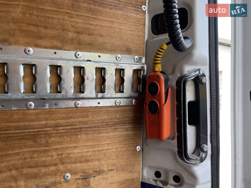 Грузовой фургон Iveco Daily 2018 в Луцке