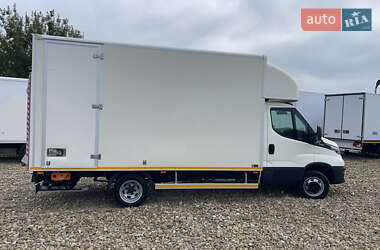 Грузовой фургон Iveco Daily 2020 в 