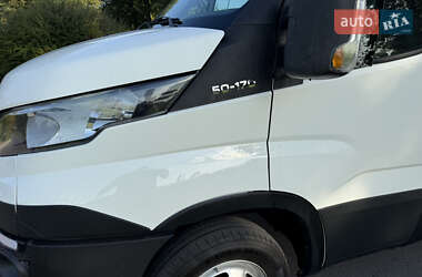 Вантажний фургон Iveco Daily 2016 в Львові