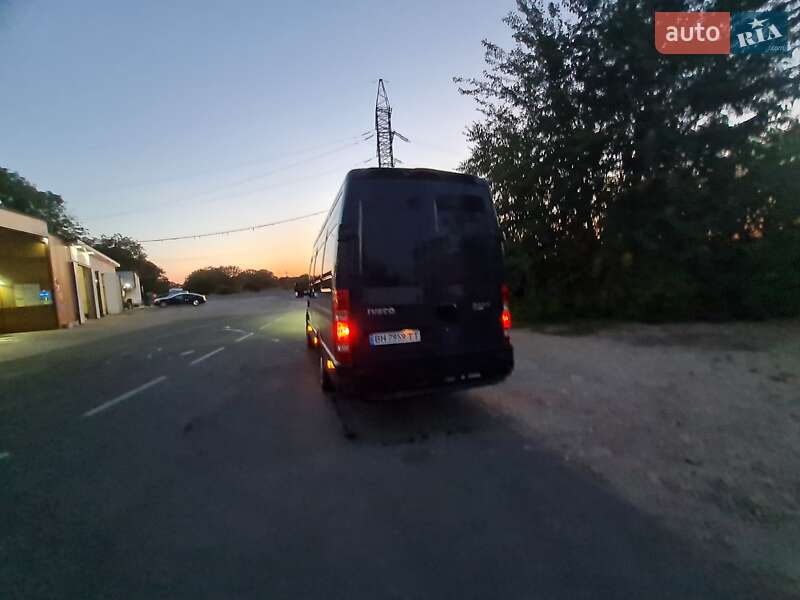 Грузовой фургон Iveco Daily 2007 в Одессе