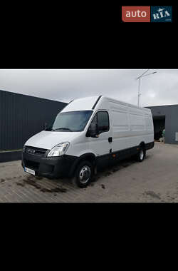 Грузовой фургон Iveco Daily 2008 в Здолбунове