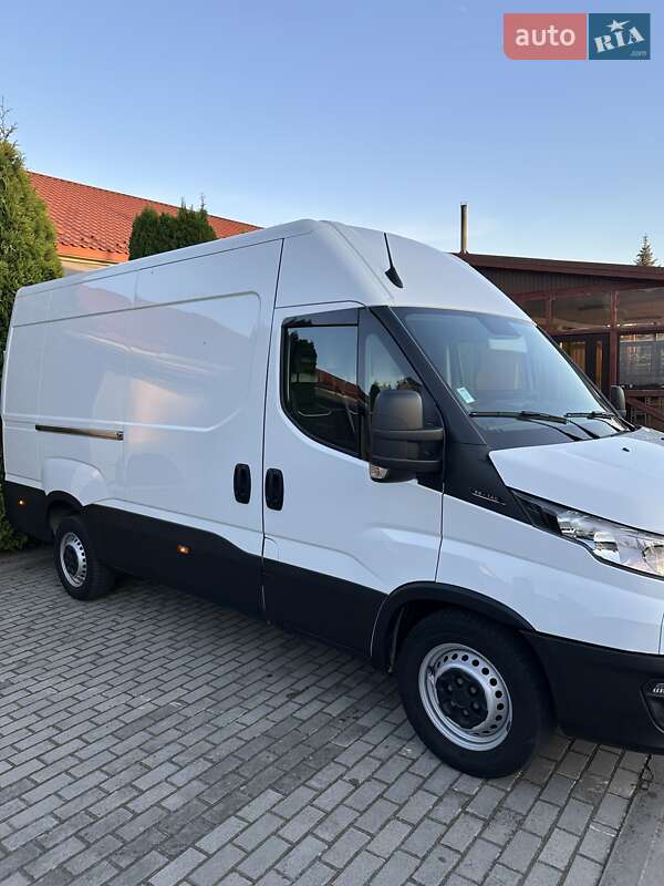 Грузовой фургон Iveco Daily 2023 в Рава-Русской
