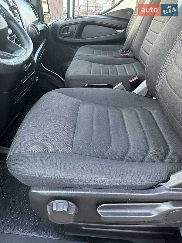 Грузовой фургон Iveco Daily 2023 в Рава-Русской