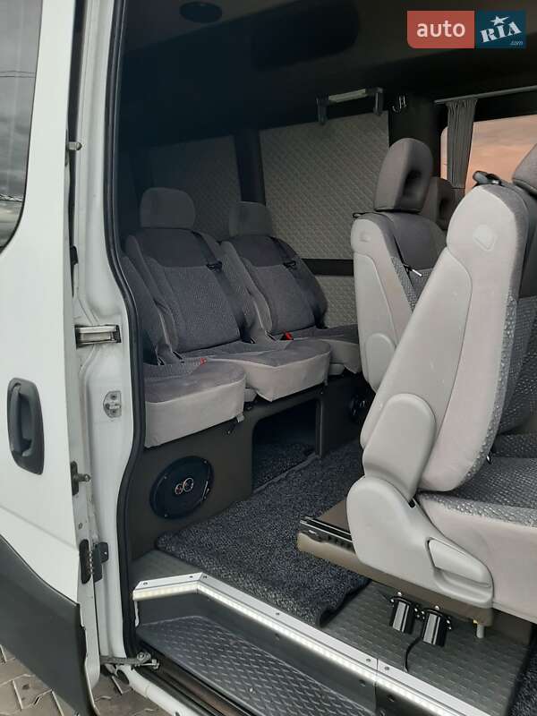 Микроавтобус Iveco Daily 2016 в Луцке