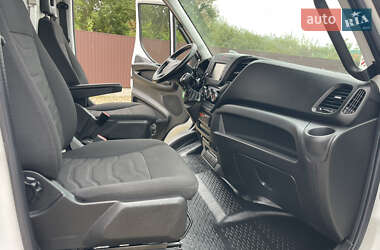 Грузовой фургон Iveco Daily 2016 в 