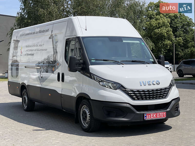 Грузовой фургон Iveco Daily 2020 в 