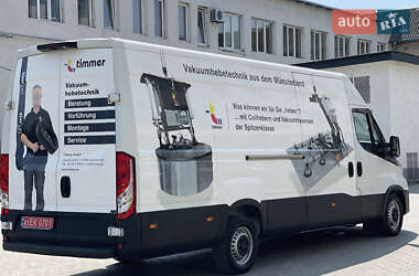 Грузовой фургон Iveco Daily 2020 в 