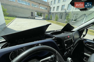 Грузовой фургон Iveco Daily 2020 в 