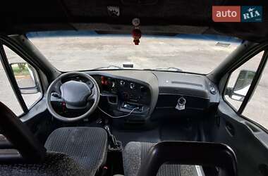 Микроавтобус Iveco Daily 2000 в 